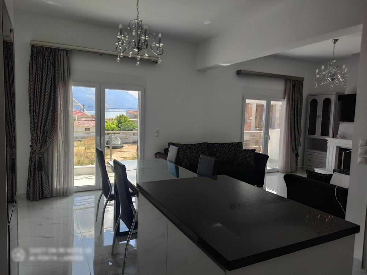 Black & White Seaside House Kalamia Corinth Εξωτερικό φωτογραφία